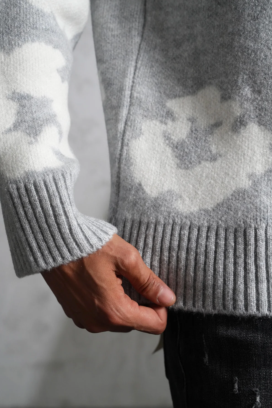 Pull Fleur Gris